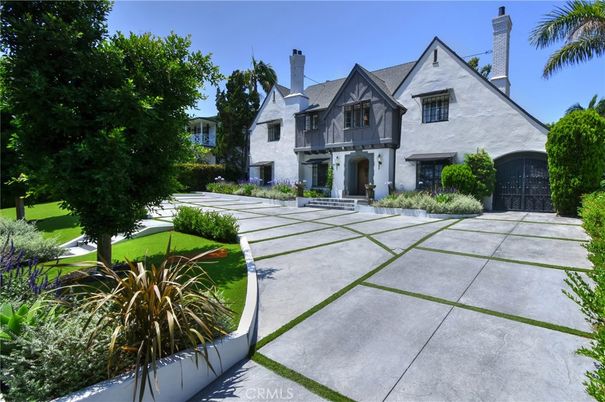 Backyard, Exterior, Facade, Tudor Revival