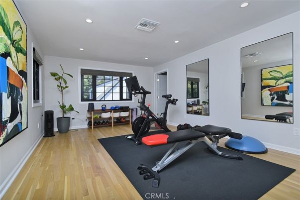 Fitness Equipment, Interior, Recessed Lighting, Wood Texture Flooring
