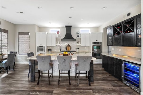 Chandelier, Dining room, Interior, Pendant Lights, Recessed Lighting, Wood Texture Flooring
