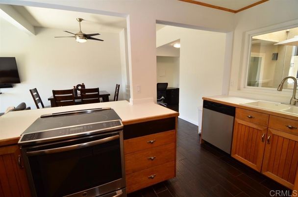 Dining room, Interior, Kitchen, Stainless Steel Appliances, Wood Texture Flooring