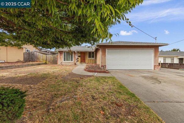 Attached, Backyard, Exterior, Facade, Ranch