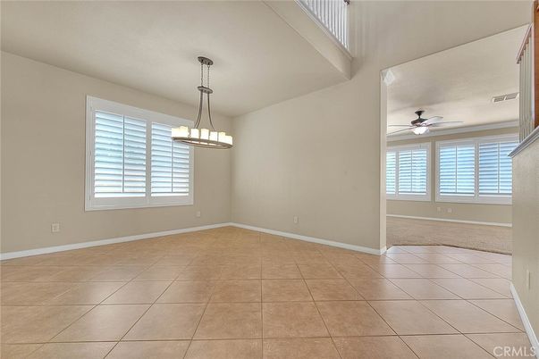 Chandelier, Empty room, Interior, Pendant Lights
