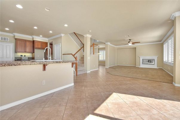 Fireplace, Interior, Kitchen, Recessed Lighting
