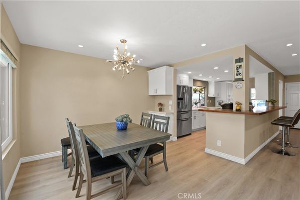 Dining room, Interior, Kitchen, Pendant Lights, Recessed Lighting, Wood Texture Flooring