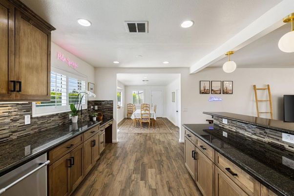 Dining room, Interior, Kitchen, Pendant Lights, Recessed Lighting, Wood Texture Flooring