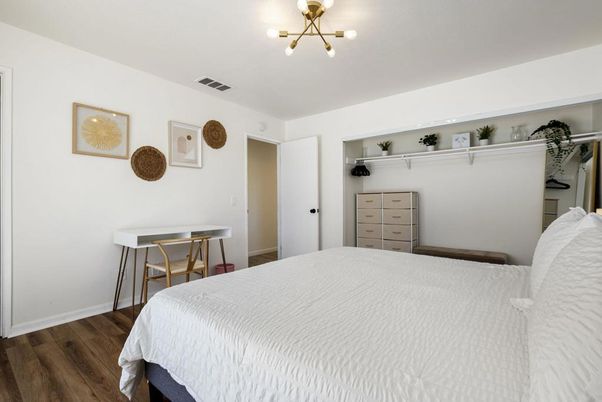 Bedroom, Interior, Wood Texture Flooring