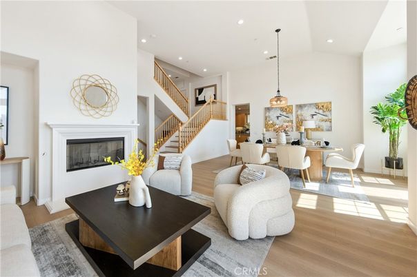 Dining room, Fireplace, Interior, Pendant Lights, Recessed Lighting, Wood Texture Flooring