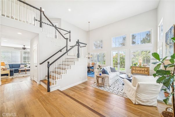 Interior, Living room, Pendant Lights, Recessed Lighting, Wood Texture Flooring