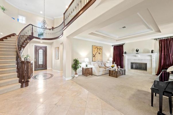 Fireplace, Interior, Living room, Piano, Recessed Lighting
