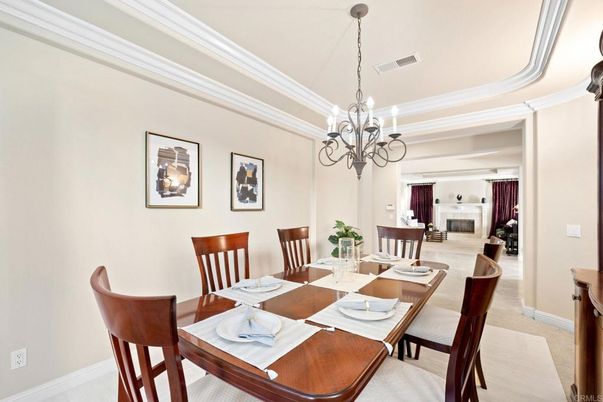 Chandelier, Dining room, Fireplace, Interior, Wood Texture Flooring