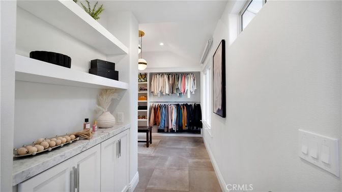 Interior, Pendant Lights, Recessed Lighting, Walk-in Closets
