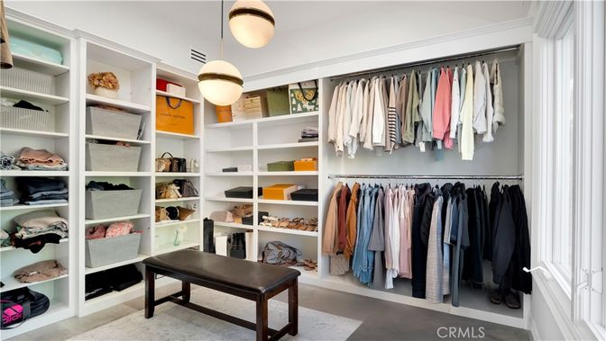 Interior, Pendant Lights, Walk-in Closets