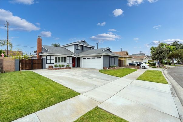 Attached, Backyard, Exterior, Facade, Ranch