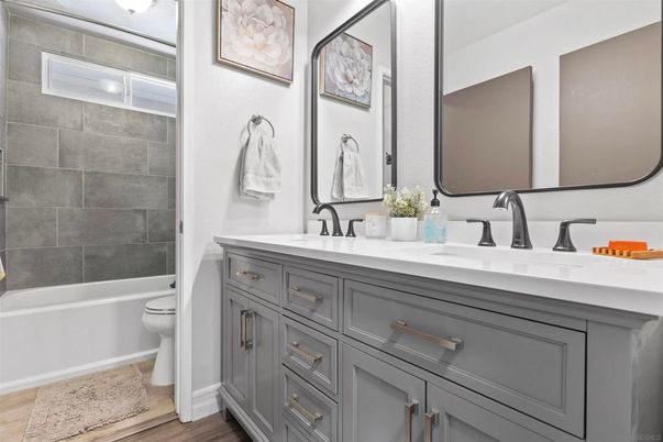 Bathroom, Dual Sink Vanities, Interior, Wood Texture Flooring