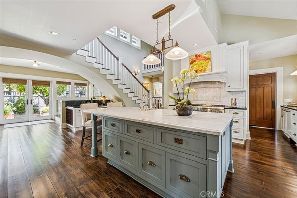 Interior, Kitchen, Pendant Lights, Recessed Lighting, Wood Texture Flooring