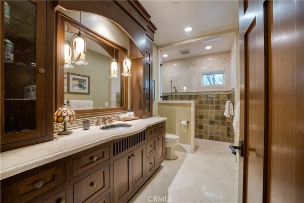 Bathroom, Dual Sink Vanities, Interior, Pendant Lights, Recessed Lighting