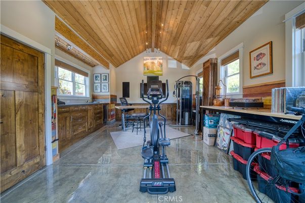 Fitness Equipment, Interior, Wooden Beams, Wooden Ceilings
