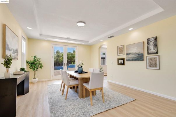 Dining room, Interior, Recessed Lighting, Wood Texture Flooring
