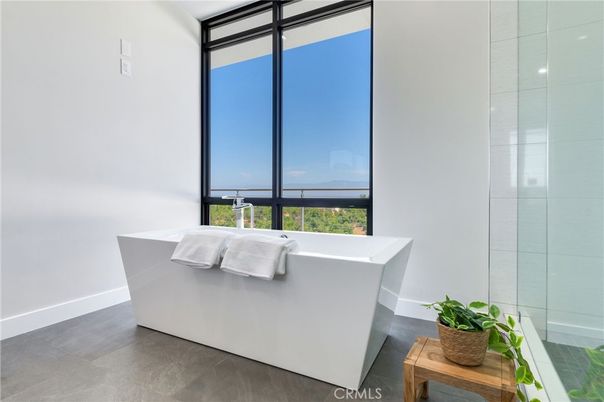 Bathroom, Free Standing Baths, Interior