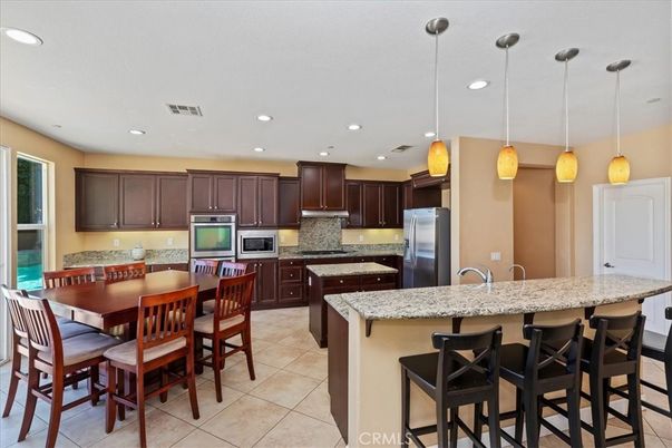Dining room, Interior, Kitchen, Pendant Lights, Recessed Lighting, Stainless Steel Appliances