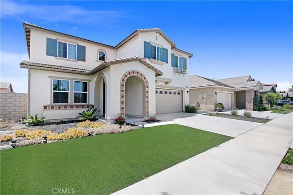 Attached, Backyard, Exterior, Facade, Mediterranean