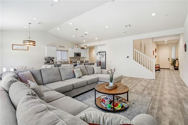 Interior, Kitchen, Living room, Pendant Lights, Recessed Lighting, Wood Texture Flooring