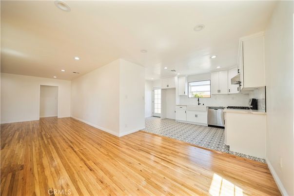 Empty room, Interior, Kitchen, Recessed Lighting, Wood Texture Flooring