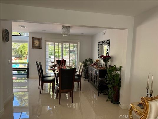 Dining room, Interior