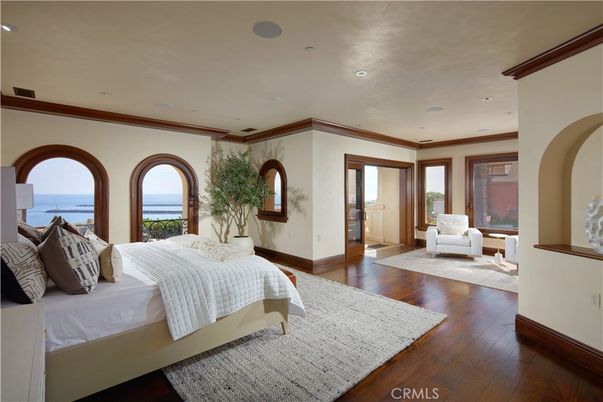 Bedroom, Interior, Recessed Lighting, Water, Wood Texture Flooring