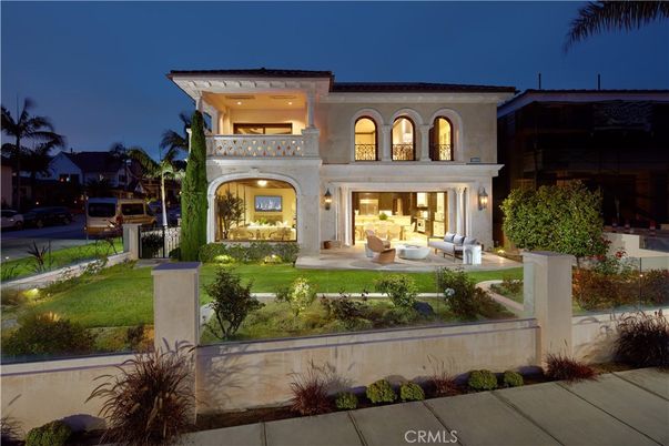 Backyard, Exterior, Facade, Mediterranean