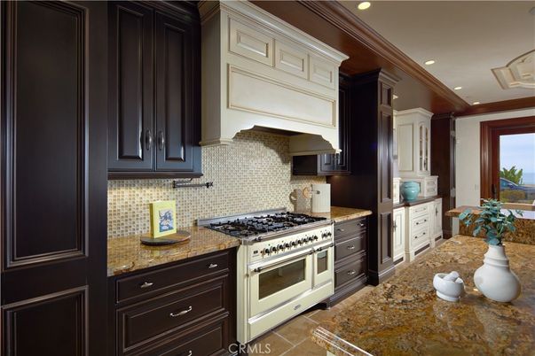 Interior, Kitchen, Recessed Lighting, Stainless Steel Appliances, Water