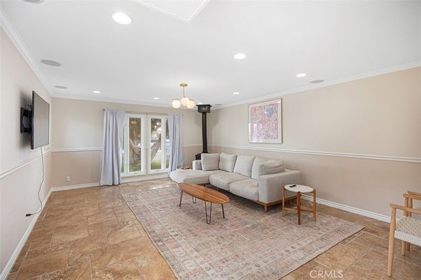 Interior, Living room, Pendant Lights, Recessed Lighting