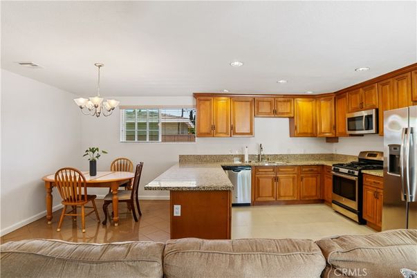 Chandelier, Dining room, Interior, Kitchen, Recessed Lighting, Stainless Steel Appliances