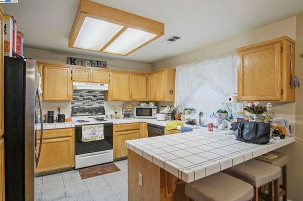 Interior, Kitchen, Tile Countertops