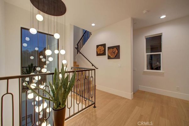 Interior, Pendant Lights, Recessed Lighting, Wood Texture Flooring