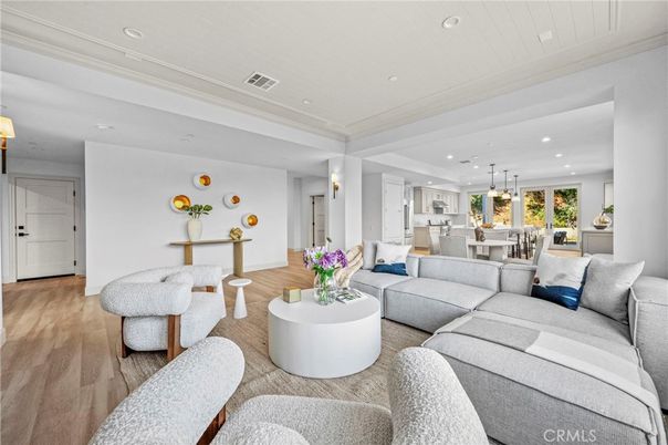 Dining room, Interior, Living room, Pendant Lights, Recessed Lighting, Wood Texture Flooring