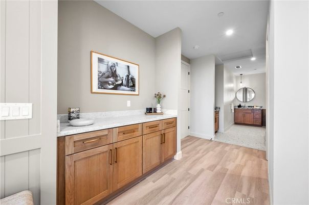 Interior, Pendant Lights, Recessed Lighting, Wood Texture Flooring