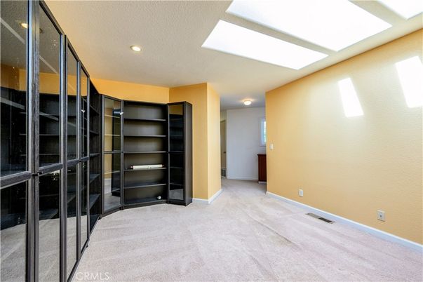 Interior, Recessed Lighting, Walk-in Closets