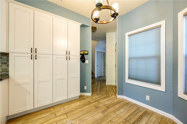 Interior, Pendant Lights, Wood Texture Flooring