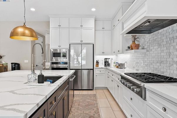 Interior, Kitchen, Pendant Lights, Recessed Lighting, Stainless Steel Appliances