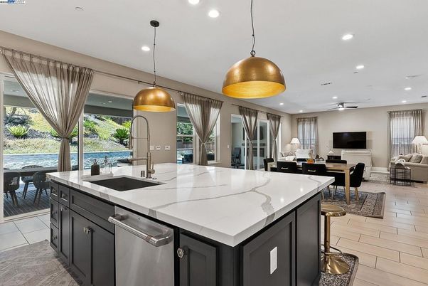 Dining room, Interior, Kitchen, Living room, Pendant Lights, Recessed Lighting, Stainless Steel Appliances, Water