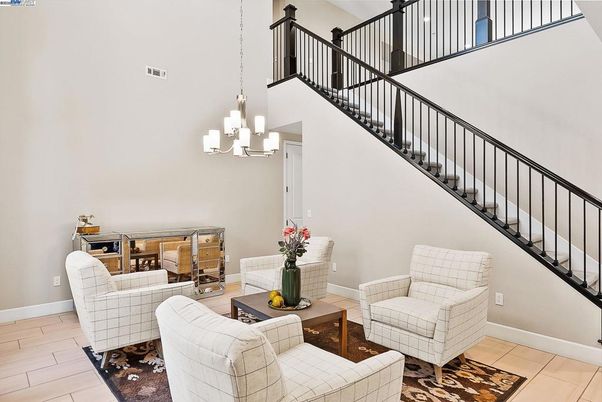 Chandelier, Interior, Living room, Pendant Lights