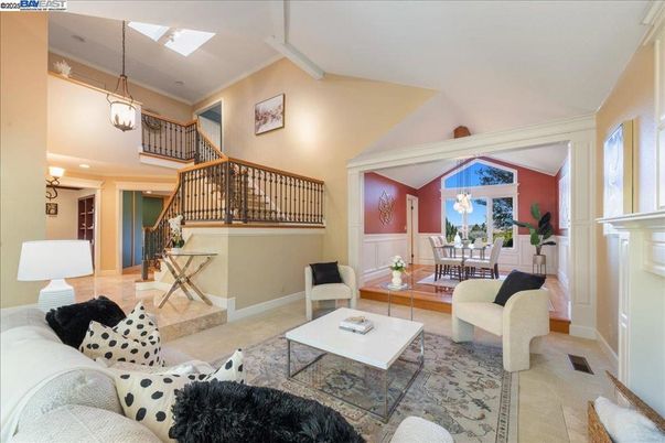Dining room, Interior, Living room, Pendant Lights, Recessed Lighting