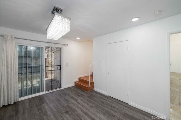 Chandelier, Empty room, Interior, Recessed Lighting, Wood Texture Flooring