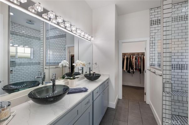 Bathroom, Dual Sink Vanities, Interior, Walk-in Closets