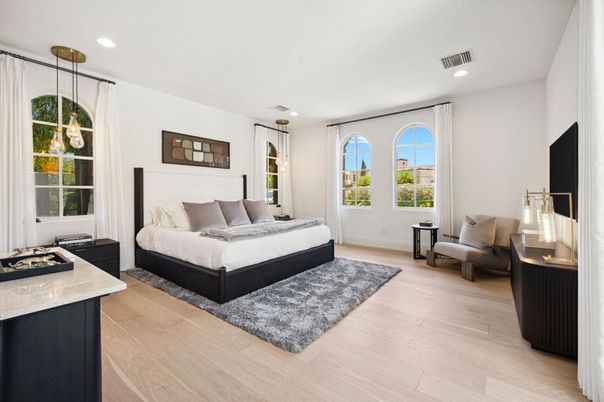 Bedroom, Interior, Pendant Lights, Recessed Lighting, Wood Texture Flooring
