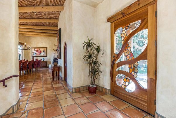 Dining room, Interior, Recessed Lighting, Wooden Beams, Wooden Ceilings