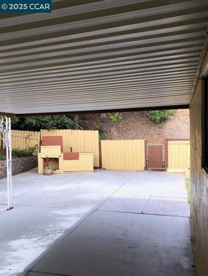 Exterior, Fireplace