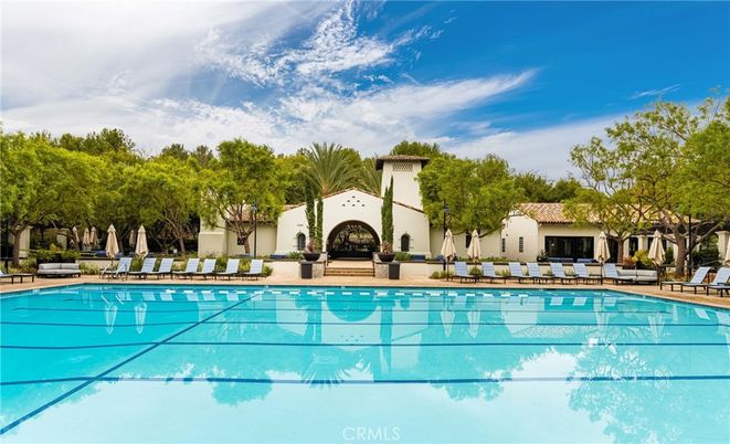 Exterior, Fireplace, Pool