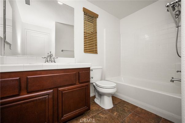 Bathroom, Interior, Tile Countertops